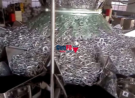 Cabeza 14 balanza de Multihead de 2,5 litros para las piezas de metal de las sujeciones